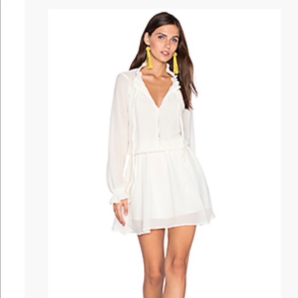 XS cute white long sleeve dress with cinched waist